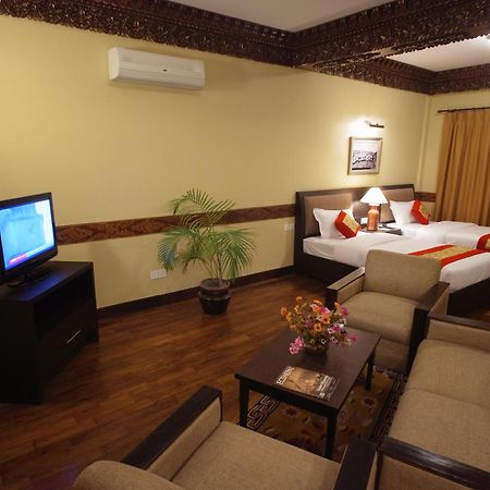 Hotel Tibet International Kathmandu Buitenkant foto