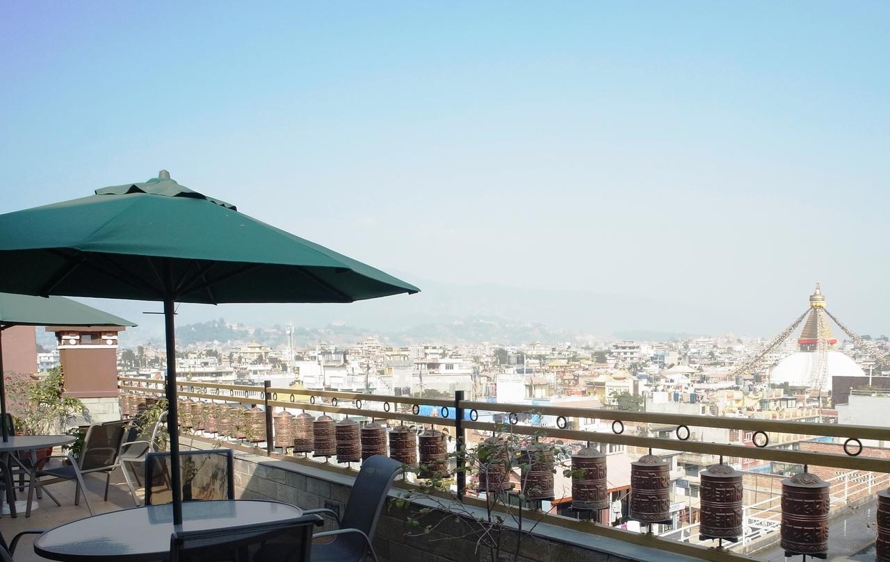 Hotel Tibet International Kathmandu Buitenkant foto