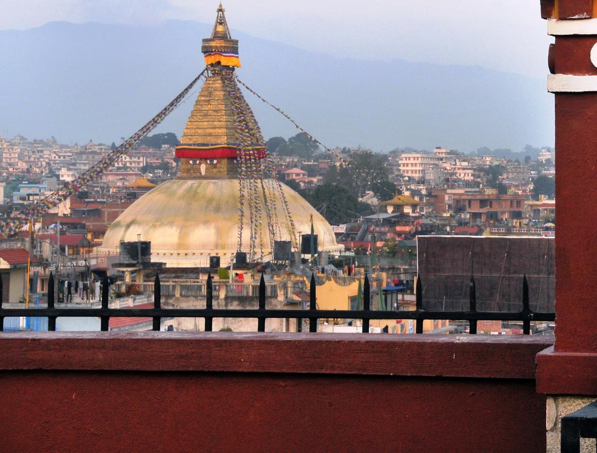 Hotel Tibet International Kathmandu Buitenkant foto