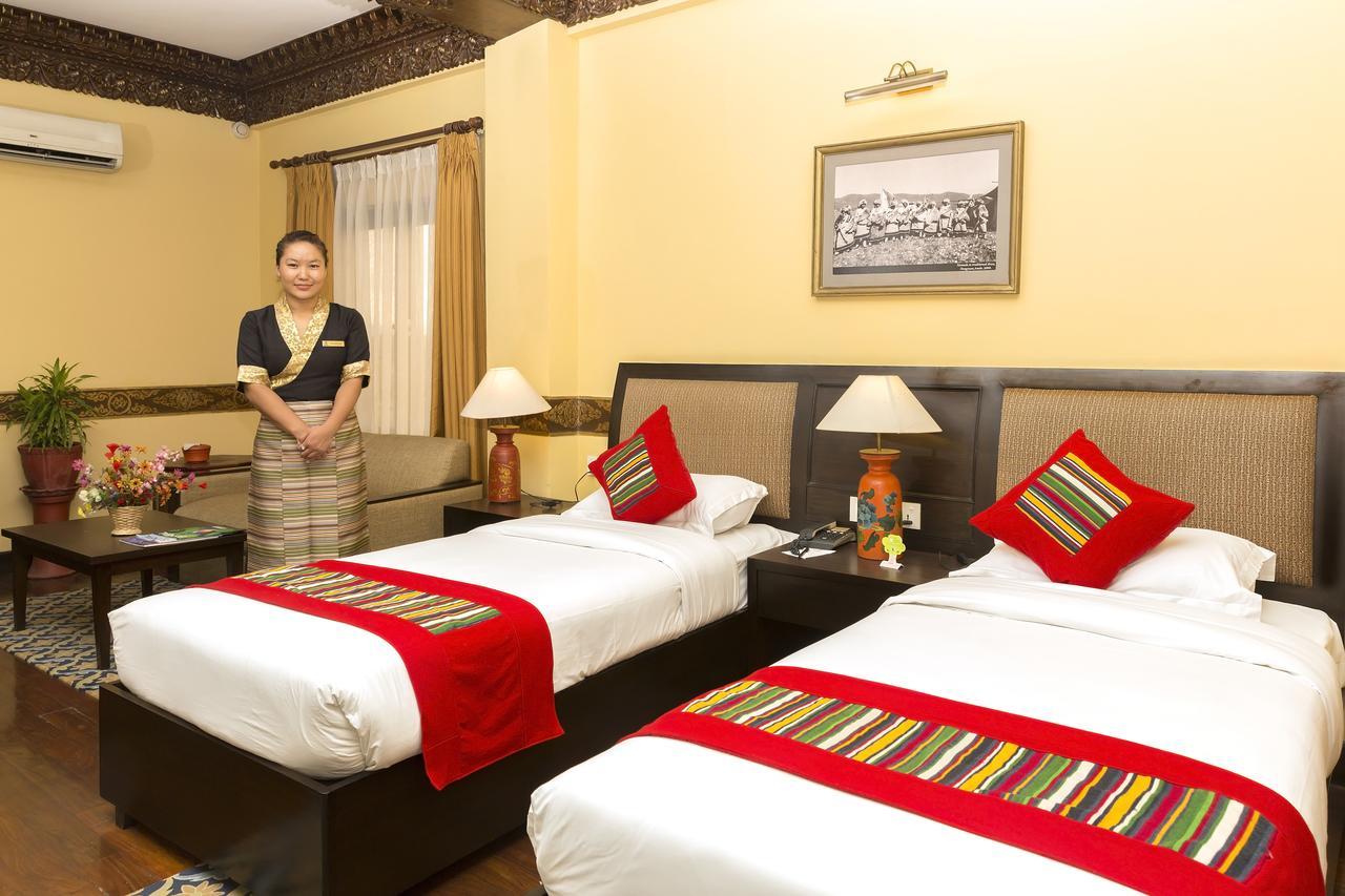 Hotel Tibet International Kathmandu Buitenkant foto