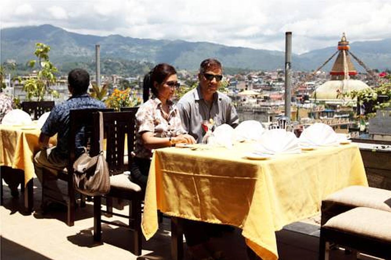 Hotel Tibet International Kathmandu Buitenkant foto