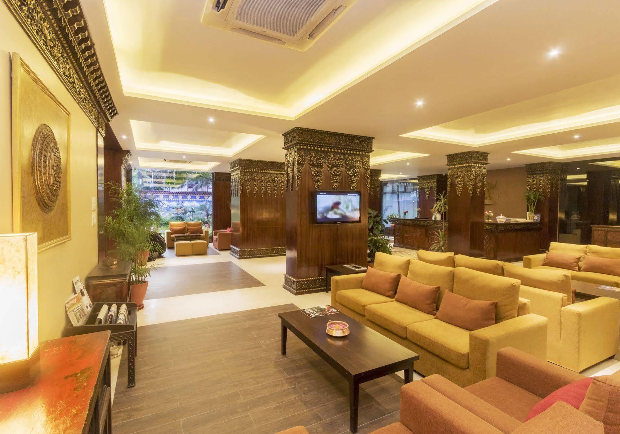 Hotel Tibet International Kathmandu Buitenkant foto
