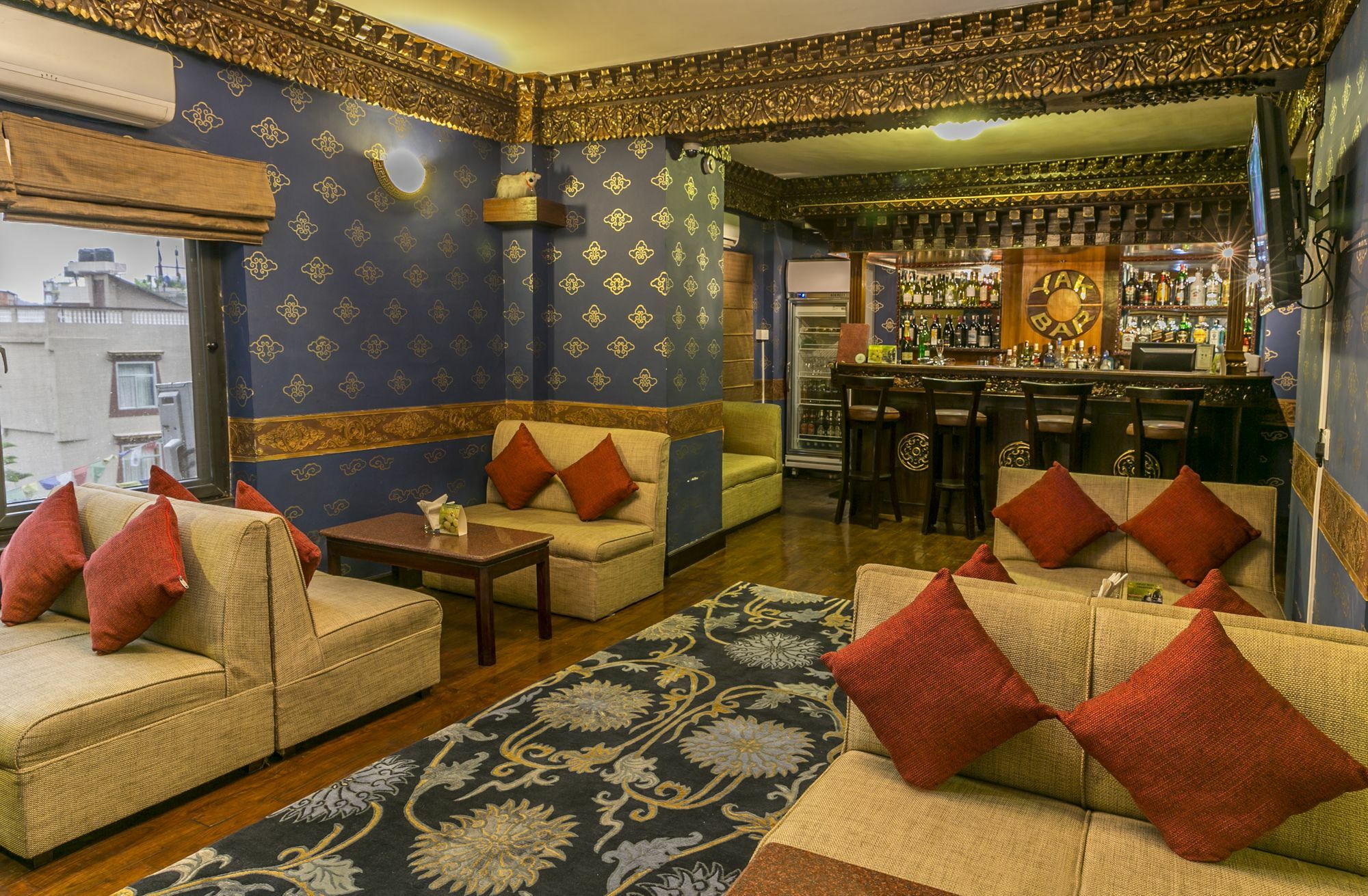 Hotel Tibet International Kathmandu Buitenkant foto