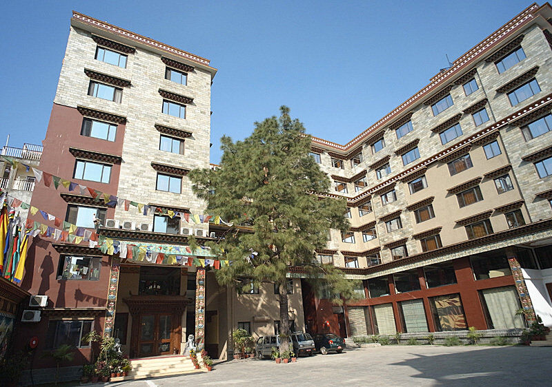 Hotel Tibet International Kathmandu Buitenkant foto