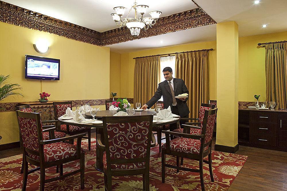 Hotel Tibet International Kathmandu Buitenkant foto